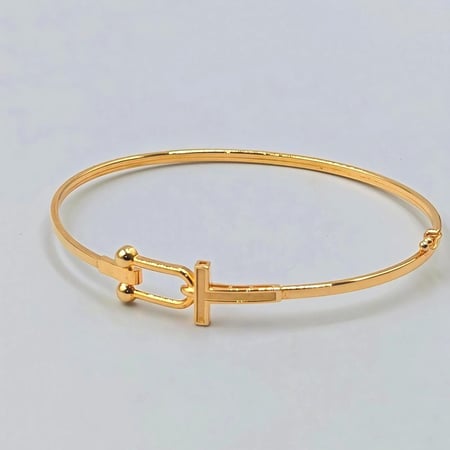 18k Gold  Bangle