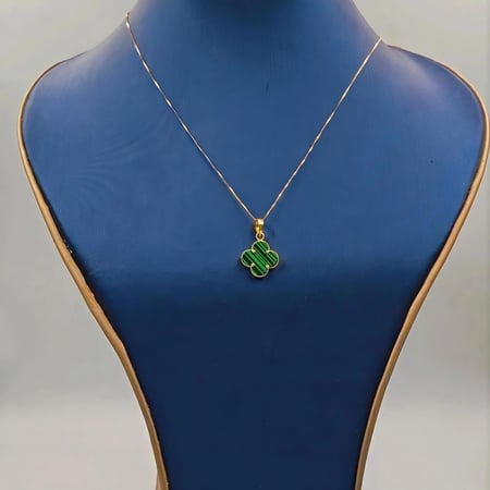 Van Cleef Necklace - عقد فانكليف