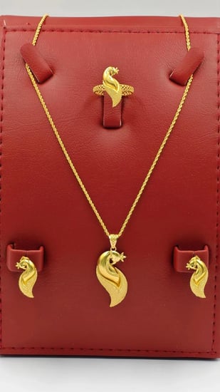 طقم ذهب عيار 21 - 21K Gold set