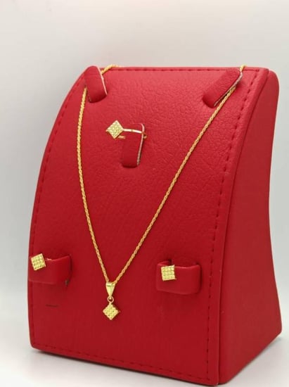 Set 18k Gold - عقد ذهب عيار 18