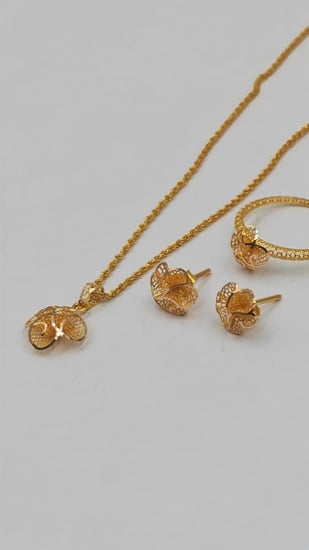 21k Set flower shape - طقم ذهب عيار 21 شكل وردة