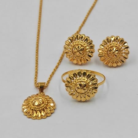 طقم ذهب عيار 21 - 21K Gold set