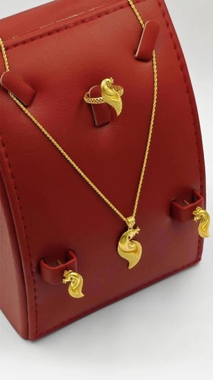 طقم ذهب عيار 21 - 21K Gold set
