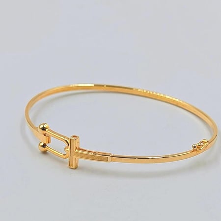 18k Gold  Bangle
