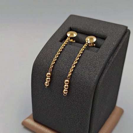 حلق ذهب عيار 18 - 18K Earrings