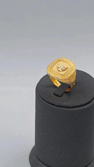 18k Gold Ring