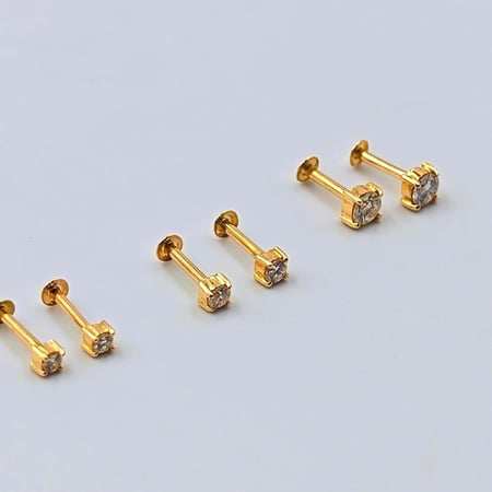 حلق الماس بـ3 مقاسات -  Damoind Earrings with 3 Sizes