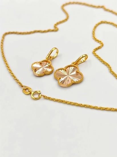 Van Cleef Necklace 21k Gold