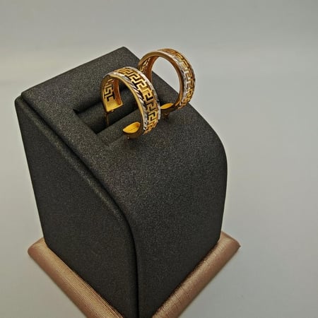 حلق ذهب عيار 18 - 18k Gold Earrings