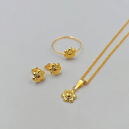 طقم ذهب عيار 18 - 18k Set
