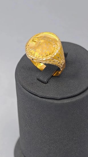 18k Gold Ring