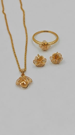 21k Set flower shape - طقم ذهب عيار 21 شكل وردة