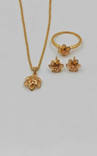 21k Set flower shape -  طقم ذهب عيار 21 شكل وردة