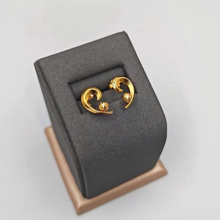 حلق ذهب عيار 21 - 21K Gold Earrings