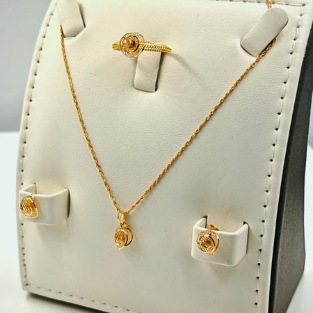 طقم ذهب عيار 21 - 21K Gold Set