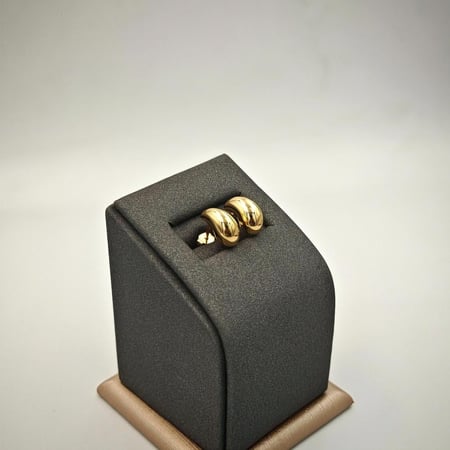 18k Gold Earrings - حق ذهب عيار 18