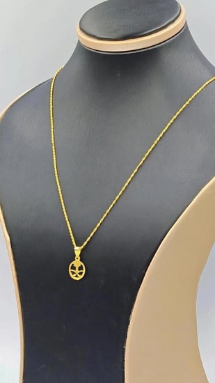عقد ذهب عيار 18 -  18K Necklace
