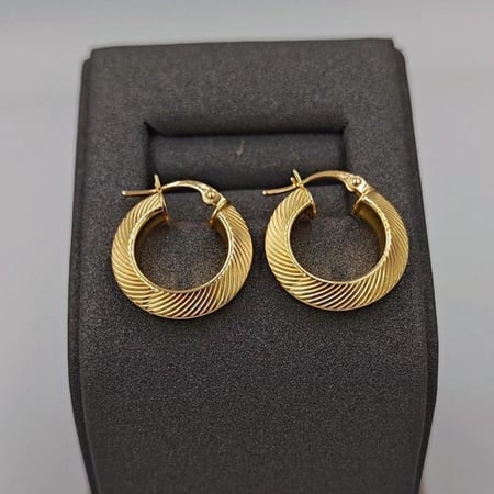 Earring 18K Gold - حلق عيار 18