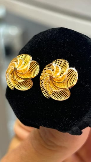 21K Earring - حلق عيار 21