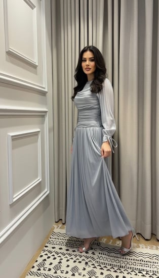 فستان : نبتون الملكي" (Royal Neptune Gown)