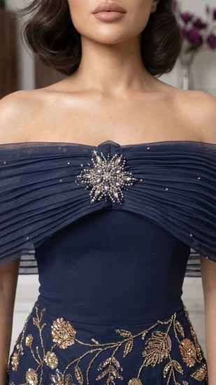 فستان "نايت ستار" المطرز (Midnight Star Embellished Gown)