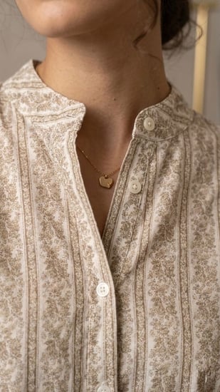 بلوزة "فلورنسا" بنقشة الخطوط العمودية المزهرة (Florence Vintage Striped Blouse)