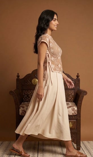 فستان أصالة عصرية  (Modern Heritage)