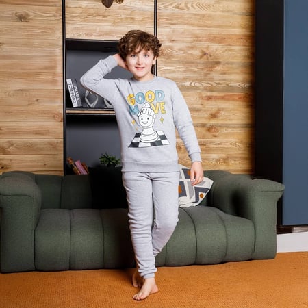 بيجامة اولادي ميلتون طباعة DTF  شطرنج + كلمة GOOD MOVE