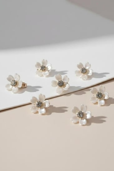 10 قطعة/ إكسسوارات شعر على شكل زهور لؤلؤية أنيقة بتصميم فخم ولمسة أنثوية ناعمة