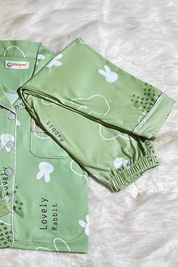 بجامه بناتي بي اشكال ارانب  من العيسائي للأطفال