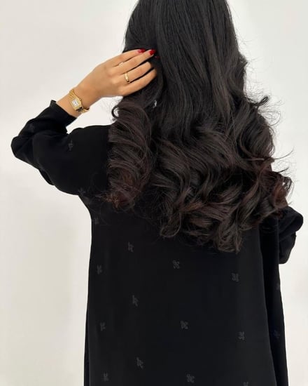 عباية نورس بتطريز اسود