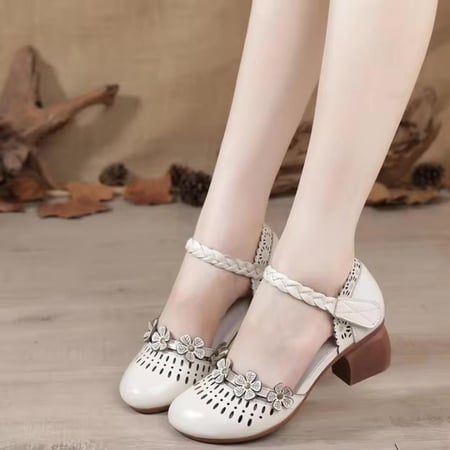 جلد طبيعي الصنادل الأزهار للنساء