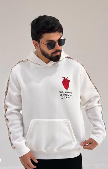 بلوفر شتوي أبيض شبابي