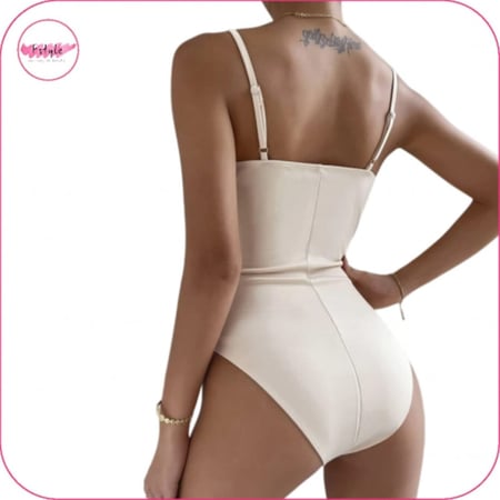 بودي سوت كامي مكشوف الظهر