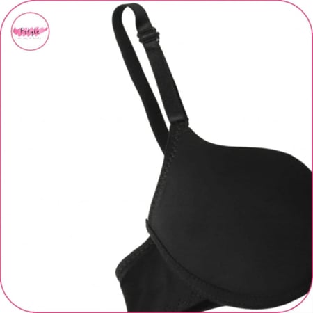 حمالة صدر مكشوفة كريسس