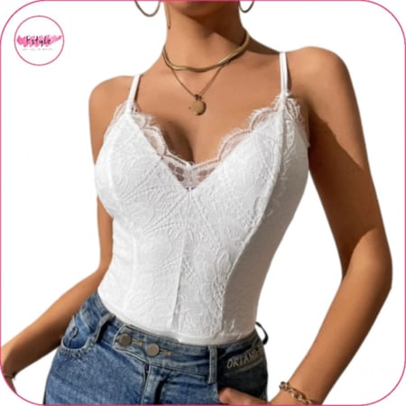 بودي سوت كامي مع الدانتيل