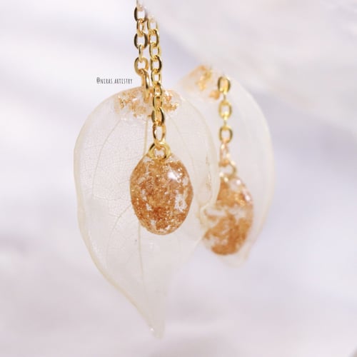 white leaf اقراط