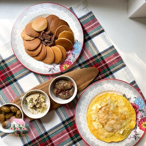 2346 مفرش كاروهات أبيض