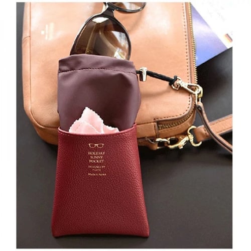 حقيبة نظارة بربطة من الجلد