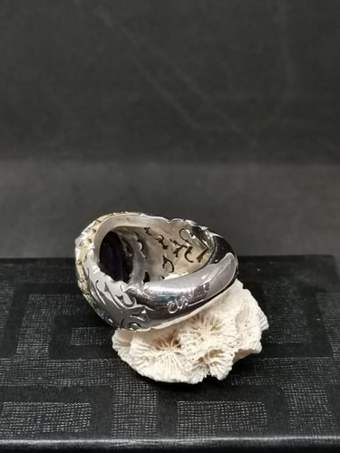 خاتم الفضة بحجر اوبال طبيعي بصياغة جراح ومرصع بالا...