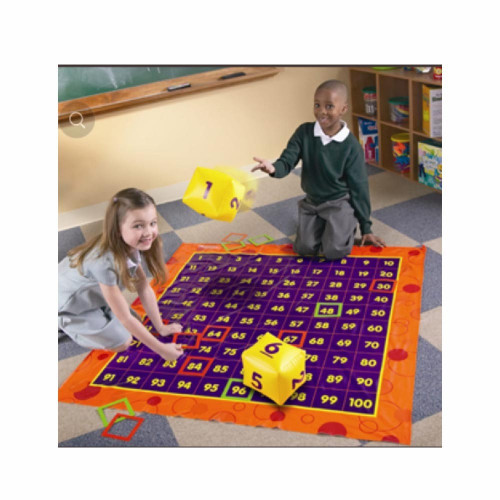 سجادة لوحة المئة مع 2 مكعب أرقام وبطاقات مفرغة لون...