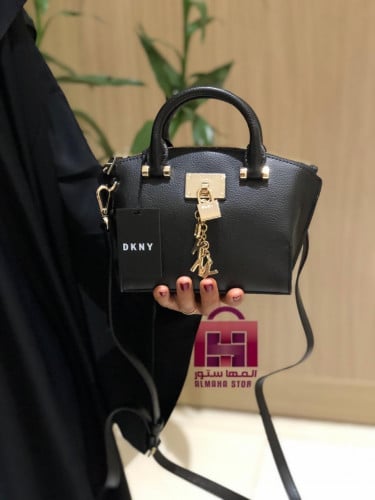 شنطة نسائية من دكني حجم صغير