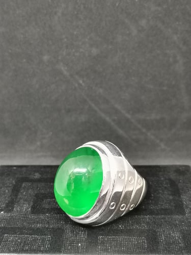 خاتم الفضة بحجر الجاد الطبيعي بصياغة أحمد الدمام ع...