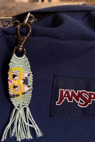 ميدالية القطة اللطيفة ✨