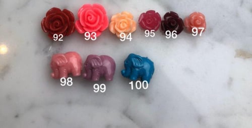 بروش مطلي ذهب يمكن تغيير الفصوص مرفق صوره للفصوص