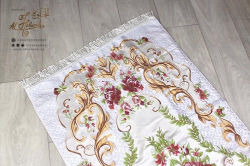 سجادة صلاة تركي فاخرة بعلبة 65x110 سم