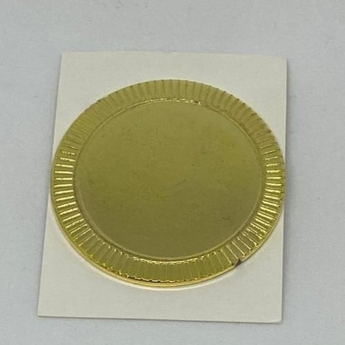 3 cm gold metal brooch with printing