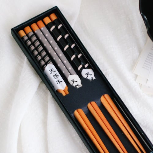 أعواد أكل آسيوية