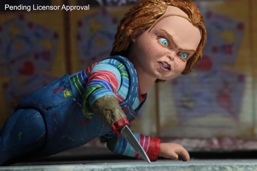 Child's Play Ultimate Chucky Figure