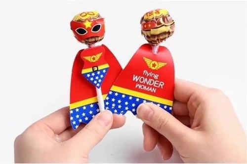 كروت مقوى بشخصيات مناسبة للحلوى